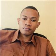 En quête d'un professeur ? Je suis entièrement disponible pour vous aider.